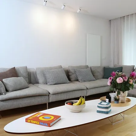 Appartamento 6 Personnes Moderne&épuré Vue Latéral à Avec Parking By La Conciergerie